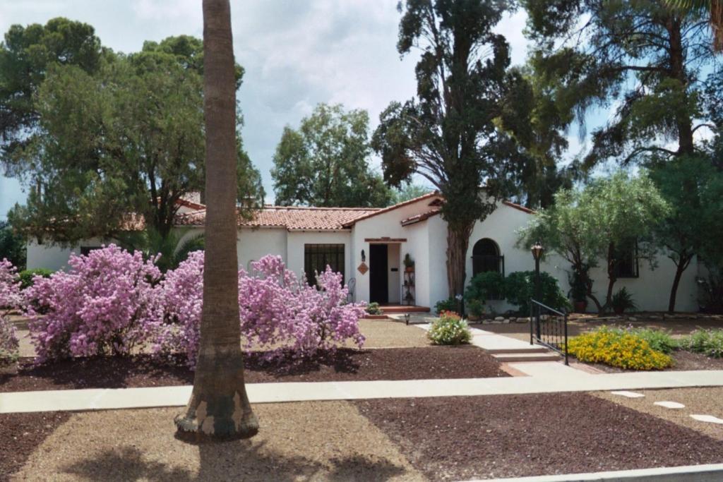 Sam Hughes Inn B&B Tucson Exteriör bild